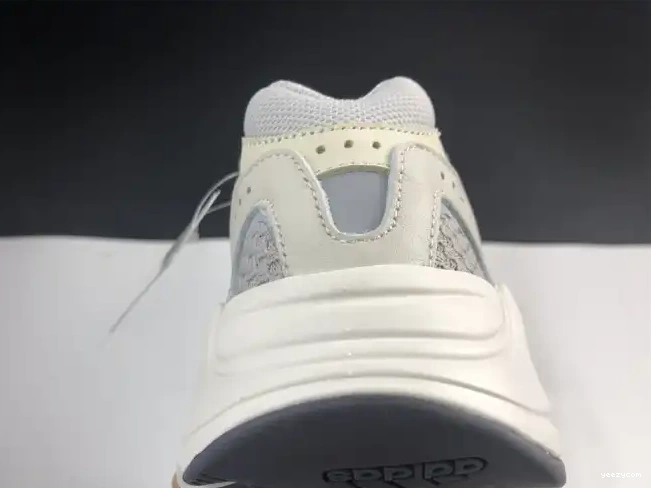 GY7924 Boost Cream Adidas 700 Yeezy V2 Cream 0706